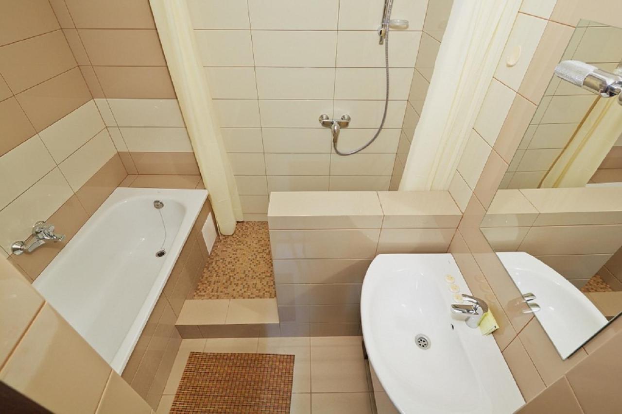 Apartment On Lychakivska Lvov Exteriér fotografie